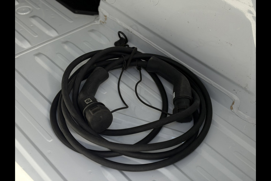 Renault Kangoo E-Tech Advance 22 kW 44 kWh | Carplay/Android, PDC, Cruise, Navigatie, Licht- en Regensensor | NAP |