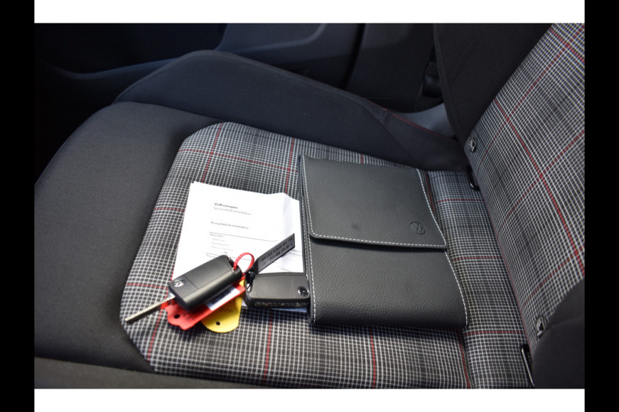 Volkswagen Polo 2.0 TSI GTI TSI 210PK DSG GTI-SPORT CARPLAY/LED/IQ-LIGHT FABRIEKSGARANTIE
