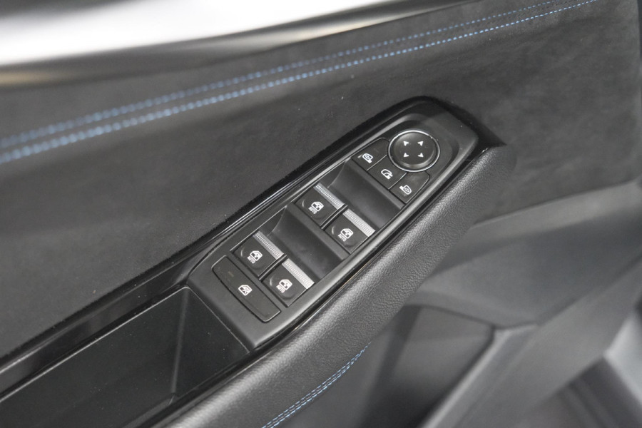 Renault Austral E-Tech Full Hybrid 200 Techno Esprit Alpine | Trekhaak | Elektronische Kofferklep | Adaptieve Cruise Control | Stuurverwarming