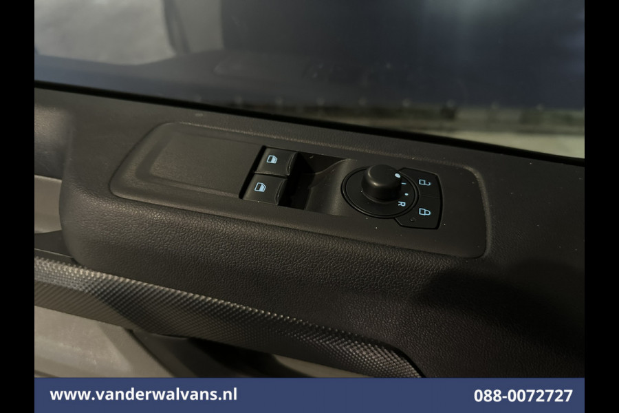 Ford Transit Custom 2.0 TDCI 136pk L2H1 Euro6 Airco | Camera | LED | Apple Carplay | Cruisecontrol Android Auto, Verwarmde voorruit, Parkeersensoren, Bijrijdersbank, 2800kg trekvermogen