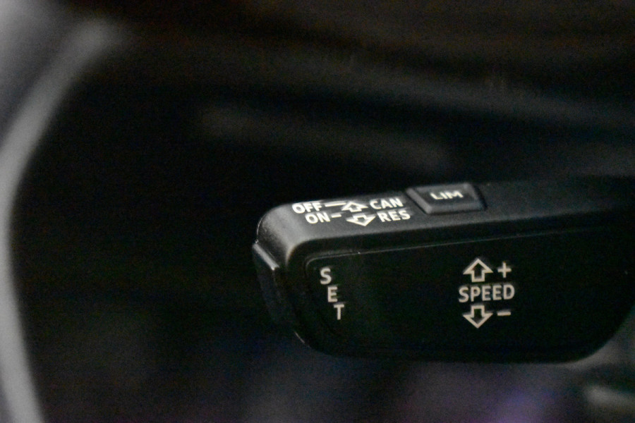 Audi e-tron 50 QUATTRO BUSINESS EDITION 71 kWh CAMERA/MEMORY/LUCHTVERING