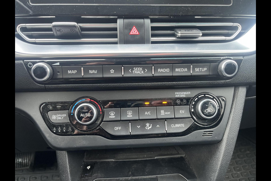 Kia e-Niro Dynamic Line 64 kWh | Stuur-/& Stoelverwarming | Parkeersensoren |