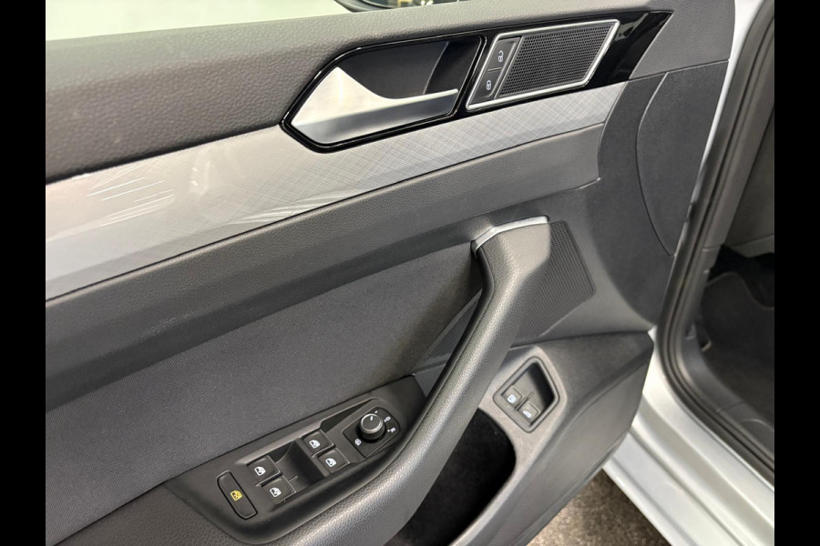 Volkswagen Passat Variant 1.4 TSI PHEV GTE Business Airco ECC Navi Carplay PDC VA +Camera Adaptive Cruise Control+Travel Assist  17" LM Velgen Winter Pack ERGO Comfort Stoelen