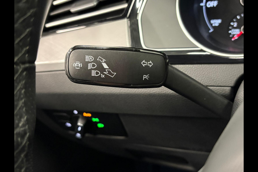 Volkswagen Passat Variant 1.4 TSI PHEV GTE Business Airco ECC Navi Carplay PDC VA +Camera Adaptive Cruise Control+Travel Assist  17" LM Velgen Winter Pack ERGO Comfort Stoelen