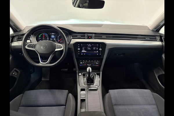 Volkswagen Passat Variant 1.4 TSI PHEV GTE Business Airco ECC Navi Carplay PDC VA +Camera Adaptive Cruise Control+Travel Assist  17" LM Velgen Winter Pack ERGO Comfort Stoelen