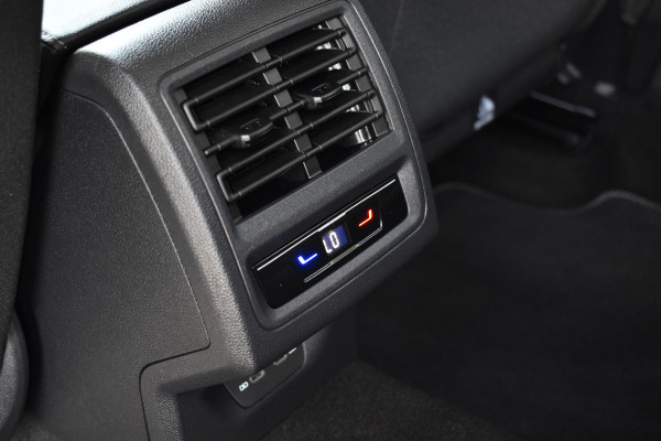 Volkswagen Golf Variant NEW 1.5 TSI LIFE VIRTUAL/PDC/CARPLAY /STUURVERW /