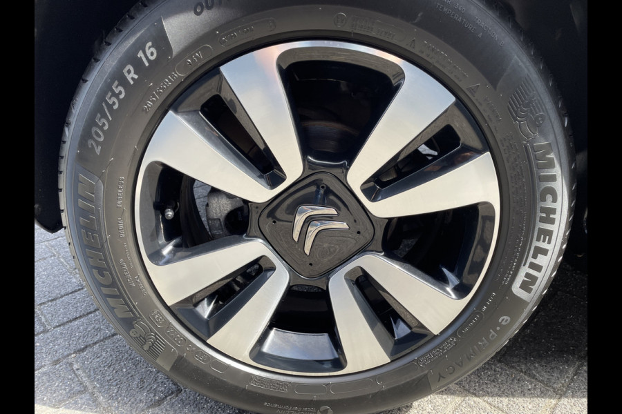 Citroën C3 110pk Shine (Camera - Keyless Entry - Navigatie - Automatische Airco - Apple Carplay - LED)