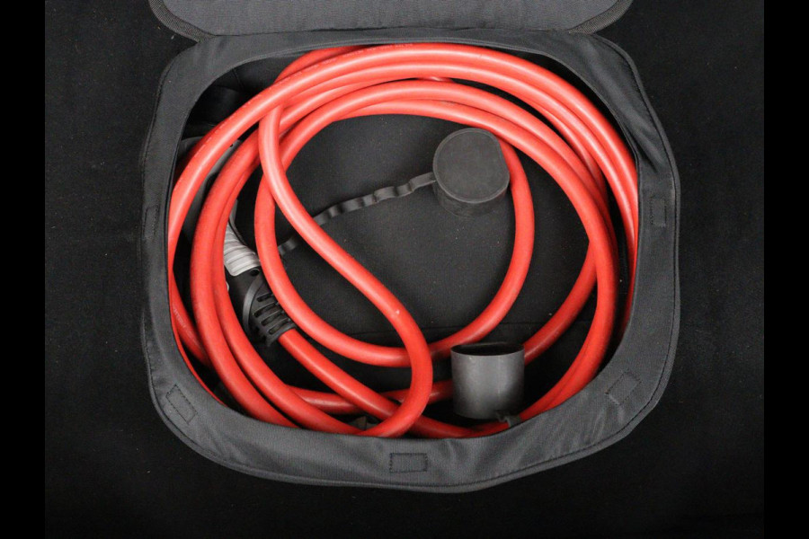 Peugeot e-208 EV GT 350 50 kWh | 27.200km NAP | SOH 93% | Stoelverwarming | Leder/Alcantara | Camera | Adaptive cruise | Carplay | Full LED | Navigatie | Climate control