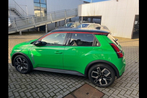 Renault 5 comfort range techno 52 kWh Auto van het jaar | uit voorraad leverbaar | 400 km actieradius