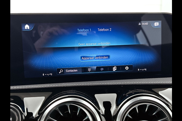 Mercedes-Benz A-Klasse 180 Business Solution Luxury (SFEERVERLICHTING, STOELVERWARMING, CAMERA, 1e EIGENAAR)