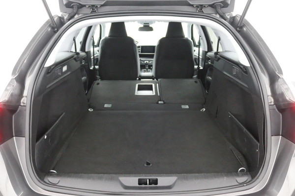 Peugeot 308 SW 1.2*CARPLAY*MASSAGE*VIRTUAL DISP*CAM*NAVI*ECC*TEL*