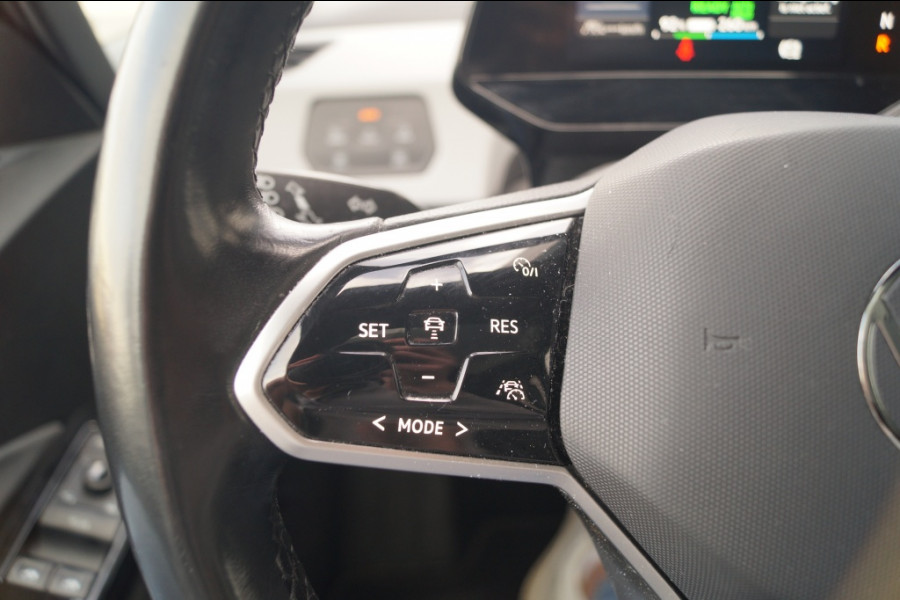 Volkswagen ID.3 First Max 58kWh -SOH91%-PANO-HUD-ECC-TREKHAAK-