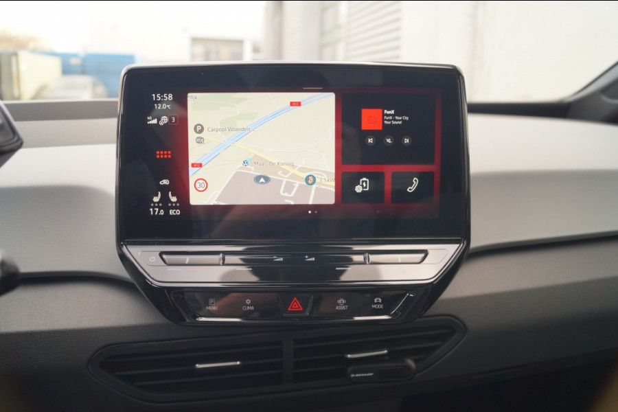 Volkswagen ID.3 First Max 58kWh -SOH91%-PANO-HUD-ECC-TREKHAAK-
