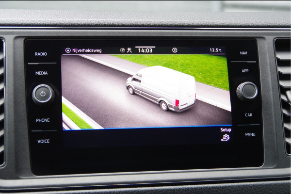 Volkswagen Crafter 35 2.0 TDI L3H3 177PK AUT. LED, STOELVERWARMING, TREKHAAK, ERGO ACTIVE GEVEERDE STOEL, CLIMATE CONTROL, CAMERA, NAVI, PARKEERSEN