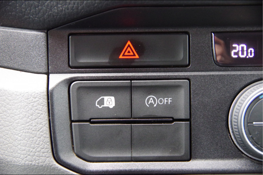 Volkswagen Crafter 35 2.0 TDI L3H3 177PK AUT. LED, STOELVERWARMING, TREKHAAK, ERGO ACTIVE GEVEERDE STOEL, CLIMATE CONTROL, CAMERA, NAVI, PARKEERSEN