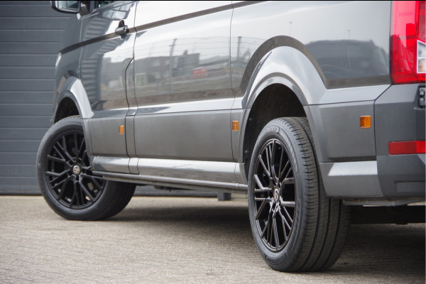 Volkswagen Crafter 35 2.0 TDI L3H3 177PK AUT. LED, STOELVERWARMING, TREKHAAK, ERGO ACTIVE GEVEERDE STOEL, CLIMATE CONTROL, CAMERA, NAVI, PARKEERSEN