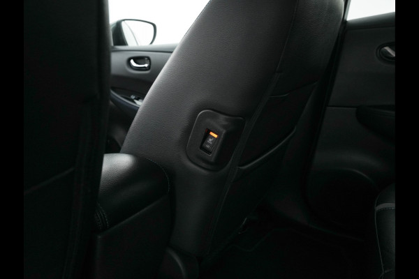 Nissan Leaf 3.Zero Limited Edition 62 kWh {SOH-93%} (INCL-BTW) Aut. *LEATHER | ADAPTIVE-CRUISE | FULL-LED | DIGI-COCKPIT | TOPVIEW | BOSE-AUDIO | KEYLESS | DAB+ | BLINDSPOT | ECC | PDC | HEATED-COMFORTSEATS | 17"ALU*