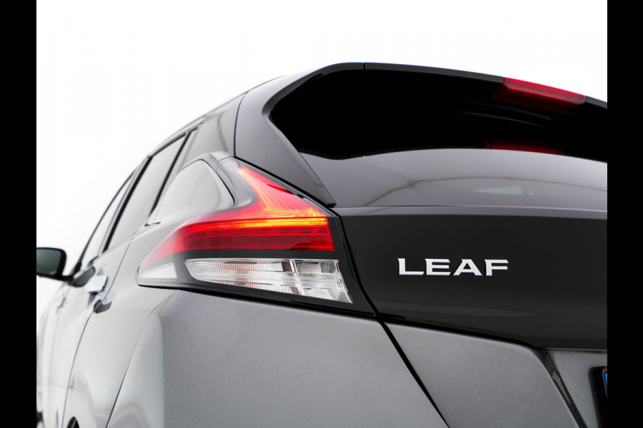 Nissan Leaf 3.Zero Limited Edition 62 kWh {SOH-93%} (INCL-BTW) Aut. *LEATHER | ADAPTIVE-CRUISE | FULL-LED | DIGI-COCKPIT | TOPVIEW | BOSE-AUDIO | KEYLESS | DAB+ | BLINDSPOT | ECC | PDC | HEATED-COMFORTSEATS | 17"ALU*