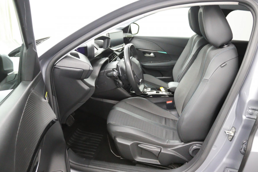 Peugeot 208 1.2 Allure*AUTOM*CARPLAY*ACC*LANE-ASS*NAVI*CAMERA*