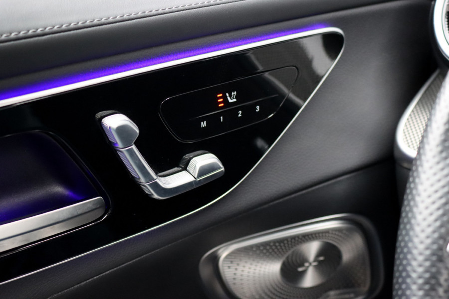 Mercedes-Benz GLC 300e 4MATIC AMG Line Premium+ | Distronic+ | Panoramadak | Burmester | HUD | Digital Light | Memory | Surround Camera | Keyless Go |  Augmented Reality |