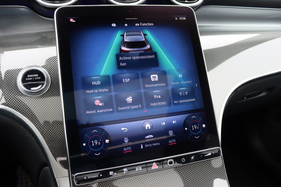 Mercedes-Benz GLC 300e 4MATIC AMG Line Premium+ | Distronic+ | Panoramadak | Burmester | HUD | Digital Light | Memory | Surround Camera | Keyless Go |  Augmented Reality |