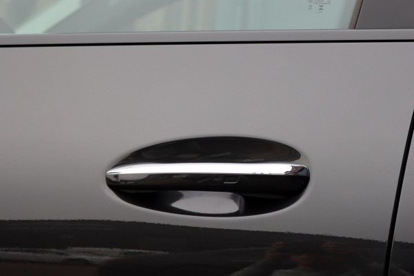 Mercedes-Benz GLC 300e 4MATIC AMG Line Premium+ | Distronic+ | Panoramadak | Burmester | HUD | Digital Light | Memory | Surround Camera | Keyless Go |  Augmented Reality |