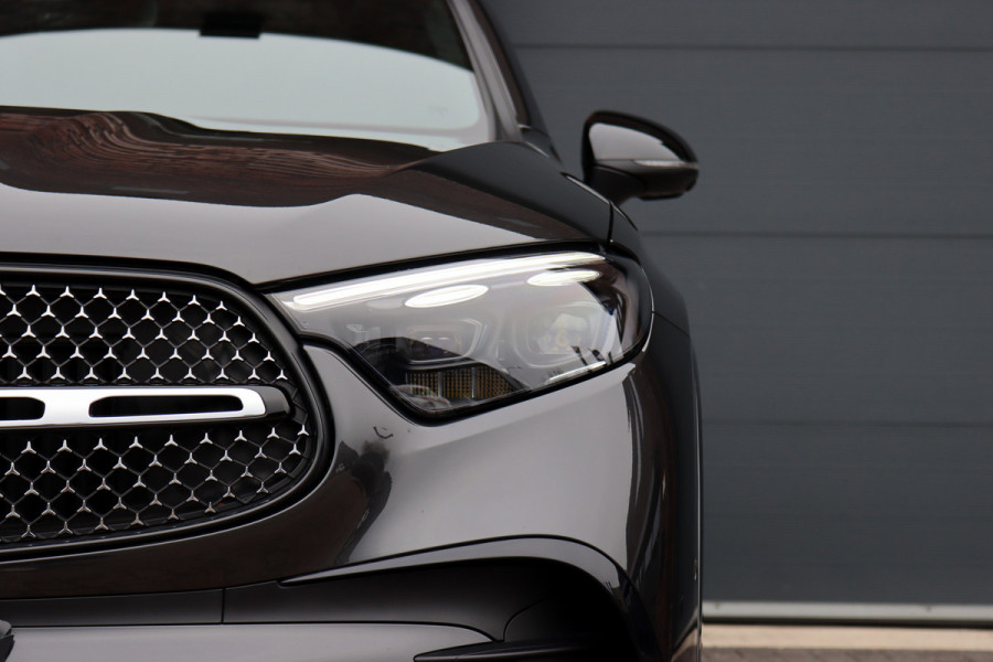 Mercedes-Benz GLC 300e 4MATIC AMG Line Premium+ | Distronic+ | Panoramadak | Burmester | HUD | Digital Light | Memory | Surround Camera | Keyless Go |  Augmented Reality |