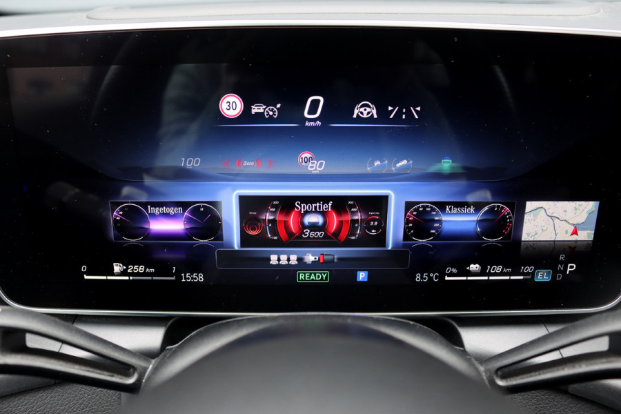 Mercedes-Benz GLC 300e 4MATIC AMG Line Premium+ | Distronic+ | Panoramadak | Burmester | HUD | Digital Light | Memory | Surround Camera | Keyless Go |  Augmented Reality |