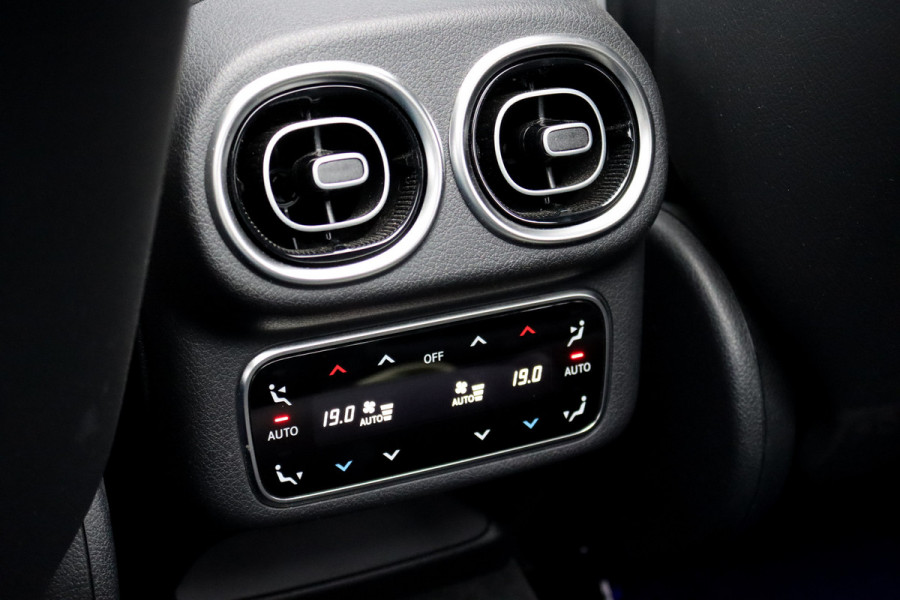 Mercedes-Benz GLC 300e 4MATIC AMG Line Premium+ | Distronic+ | Panoramadak | Burmester | HUD | Digital Light | Memory | Surround Camera | Keyless Go |  Augmented Reality |