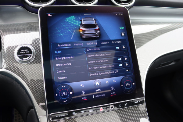 Mercedes-Benz GLC 300e 4MATIC AMG Line Premium+ | Distronic+ | Panoramadak | Burmester | HUD | Digital Light | Memory | Surround Camera | Keyless Go |  Augmented Reality |