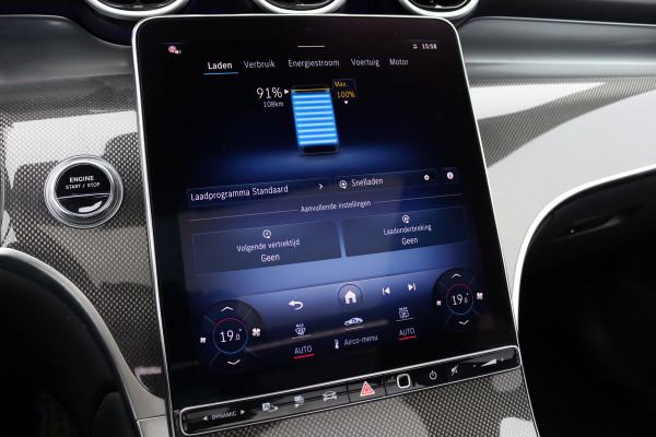 Mercedes-Benz GLC 300e 4MATIC AMG Line Premium+ | Distronic+ | Panoramadak | Burmester | HUD | Digital Light | Memory | Surround Camera | Keyless Go |  Augmented Reality |