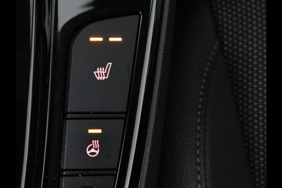 Kia e-Soul DynamicPlusLine 64 kWh | SOH 100% | 3 Fase | Stoelverwarming | Warmtepomp | Adaptive cruise | Carplay | Camera | Keyless | Full LED | Half leder | Climate control | Stuurverwarming | Getint glas