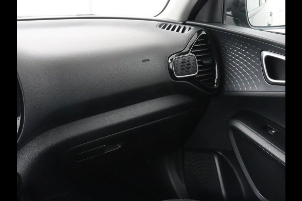 Kia e-Soul DynamicPlusLine 64 kWh | SOH 100% | 3 Fase | Stoelverwarming | Warmtepomp | Adaptive cruise | Carplay | Camera | Keyless | Full LED | Half leder | Climate control | Stuurverwarming | Getint glas