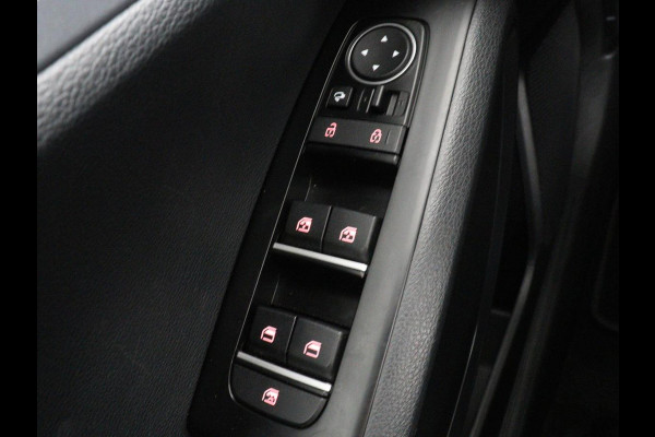 Kia e-Soul DynamicPlusLine 64 kWh | SOH 100% | 3 Fase | Stoelverwarming | Warmtepomp | Adaptive cruise | Carplay | Camera | Keyless | Full LED | Half leder | Climate control | Stuurverwarming | Getint glas