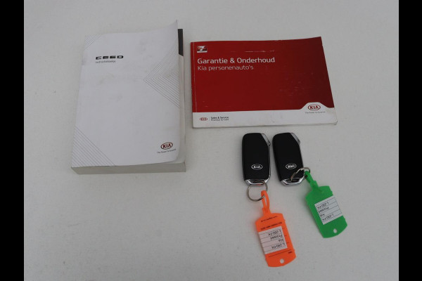 Kia ProCeed 1.5 T-GDI GT-Line | Panoramadak | Stoel & stuurverwarming | Trekhaak | Leder/Alcantara | Adaptive cruise | Carplay | Full LED | Navigatie | Camera | Keyless