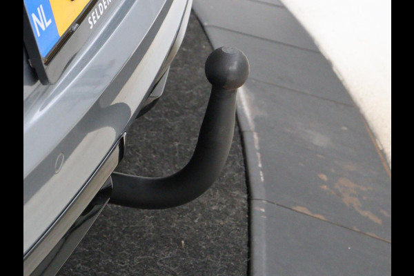 Kia ProCeed 1.5 T-GDI GT-Line | Panoramadak | Stoel & stuurverwarming | Trekhaak | Leder/Alcantara | Adaptive cruise | Carplay | Full LED | Navigatie | Camera | Keyless