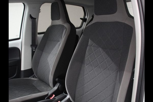 Volkswagen e-Up! e-up! Style Climate control Stoelverwarming Cruise control Parkeersensor achter + camera Lichtmetalen velgen