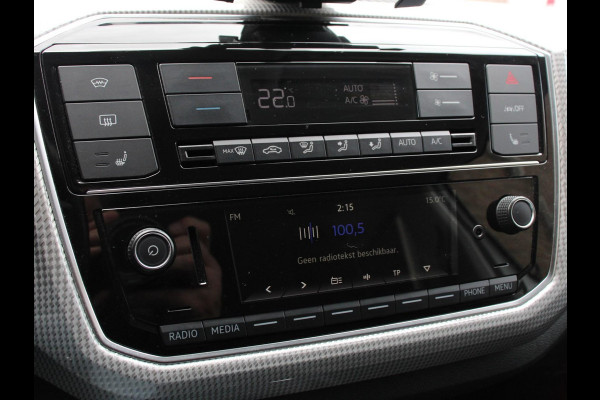 Volkswagen e-Up! e-up! Style Climate control Stoelverwarming Cruise control Parkeersensor achter + camera Lichtmetalen velgen