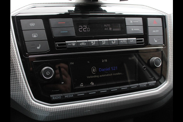 Volkswagen e-Up! e-up! Style Climate control Stoelverwarming Cruise control Parkeersensor achter + camera Lichtmetalen velgen
