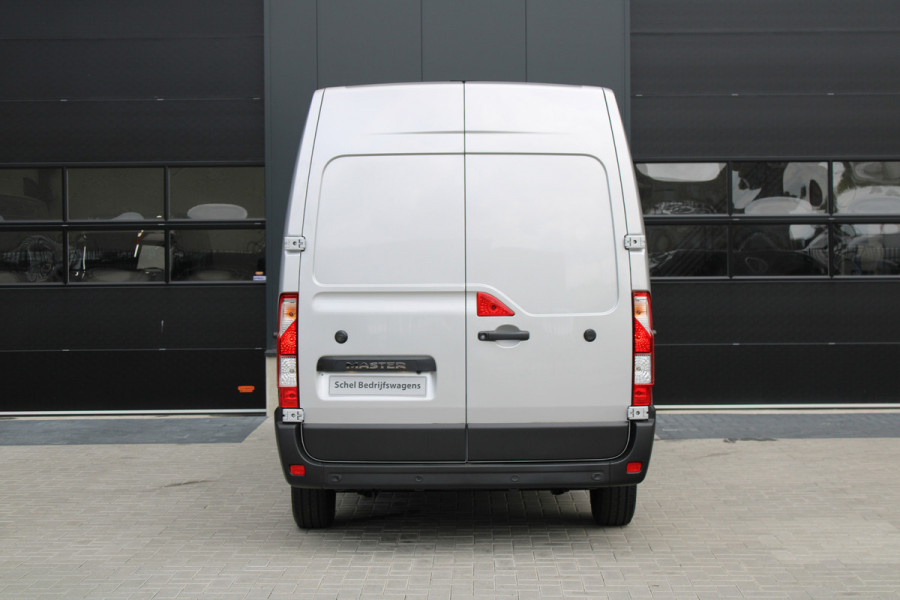 Renault Master T35 2.3 dCi 180pk L3H2 - Airco - Navigatie - Camera - Cruise - Parkeersensoren - 105l tank - Rijklaar