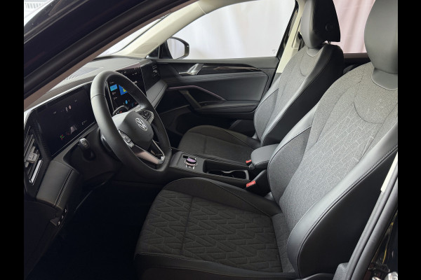 Volkswagen Tiguan 1.5 eTSI 150PK DSG ✅ NIEUWE AUTO✅ TREKHAAK IQ.LED CARPLAY NAVI ELEK.KLEP STOEL/STUUR VERW LED 10/2025 BENZINE ✅Top Auto's Wijchen , 30 Jaar Specialist in Volkswagen  : Alle Type's : R-Line Edition / Style / First Edition / Highline / Life , Zowel PHEV / HEV / MHEV / Benzine ✅