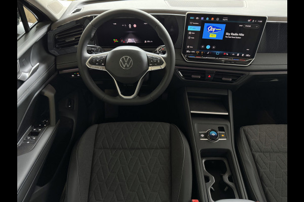 Volkswagen Tiguan 1.5 eTSI 150PK DSG ✅ NIEUWE AUTO✅ TREKHAAK IQ.LED CARPLAY NAVI ELEK.KLEP STOEL/STUUR VERW LED 10/2025 BENZINE ✅Top Auto's Wijchen , 30 Jaar Specialist in Volkswagen  : Alle Type's : R-Line Edition / Style / First Edition / Highline / Life , Zowel PHEV / HEV / MHEV / Benzine ✅