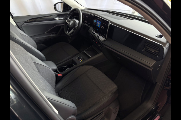 Volkswagen Tiguan 1.5 eTSI 150PK DSG ✅ NIEUWE AUTO✅ TREKHAAK IQ.LED CARPLAY NAVI ELEK.KLEP STOEL/STUUR VERW LED 10/2025 BENZINE ✅Top Auto's Wijchen , 30 Jaar Specialist in Volkswagen  : Alle Type's : R-Line Edition / Style / First Edition / Highline / Life , Zowel PHEV / HEV / MHEV / Benzine ✅