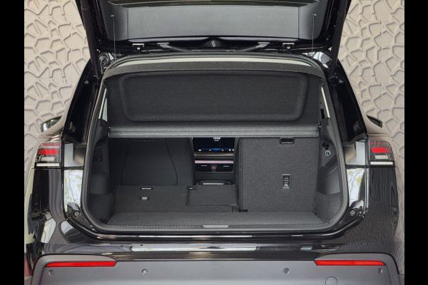 Volkswagen Tiguan 1.5 eTSI 150PK DSG ✅ NIEUWE AUTO✅ TREKHAAK IQ.LED CARPLAY NAVI ELEK.KLEP STOEL/STUUR VERW LED 10/2025 BENZINE ✅Top Auto's Wijchen , 30 Jaar Specialist in Volkswagen  : Alle Type's : R-Line Edition / Style / First Edition / Highline / Life , Zowel PHEV / HEV / MHEV / Benzine ✅