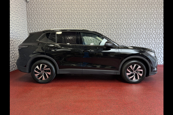 Volkswagen Tiguan 1.5 eTSI 150PK DSG ✅ NIEUWE AUTO✅ TREKHAAK IQ.LED CARPLAY NAVI ELEK.KLEP STOEL/STUUR VERW LED 10/2025 BENZINE ✅Top Auto's Wijchen , 30 Jaar Specialist in Volkswagen  : Alle Type's : R-Line Edition / Style / First Edition / Highline / Life , Zowel PHEV / HEV / MHEV / Benzine ✅