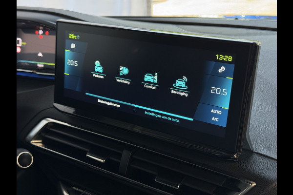 Peugeot 3008 1.6 HYBRID PHEV ALLURE PACK CARPLAY NAVI CAMERA BLINDSPOT Plug in Hybrid phev