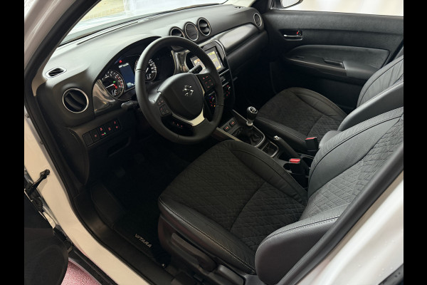 Suzuki Vitara 1.4 BOOSTERJET HYBRID STYLE PANORAMA SCHUIFDAK LEER CARPLAY NAVI CAMERA PDC STOELVERW.