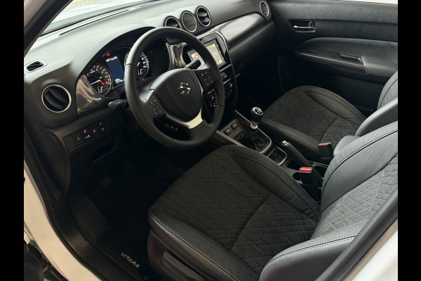 Suzuki Vitara 1.4 BOOSTERJET HYBRID STYLE PANORAMA SCHUIFDAK LEER CARPLAY NAVI CAMERA PDC STOELVERW.