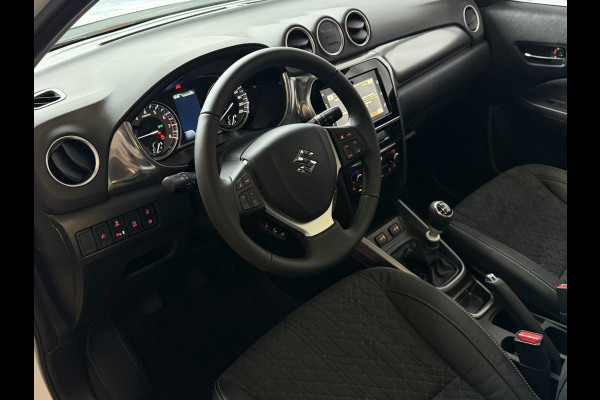Suzuki Vitara 1.4 BOOSTERJET HYBRID STYLE PANORAMA SCHUIFDAK LEER CARPLAY NAVI CAMERA PDC STOELVERW.