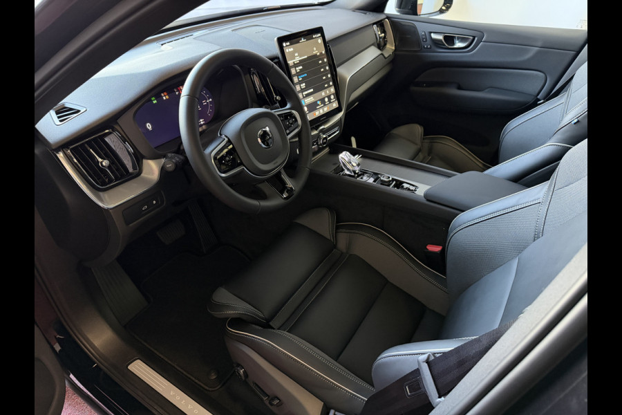 Volvo XC60 2.0 T6 AWD PLUS BLACK EDITION NIEUWE AUTO HARMAN KARDON LEER SCHUIFDAK PHEV Plug in Hybrid ✅ Top Auto's Wijchen ,  Altijd een Ruim aanbod van Volvo's i  BUSINESS / CORE / BRIGHT / DARK / ULTRA DARK / PLUS DARK / BLACK EDITION  / ESSENTIAL / T6 / T8 ✅
